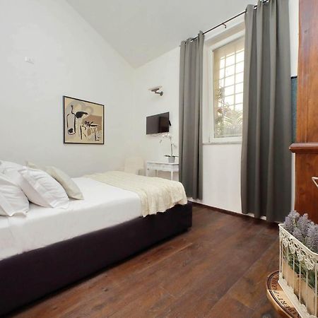 Ych-Pretty Flat Close Pantheon Roma Ngoại thất bức ảnh